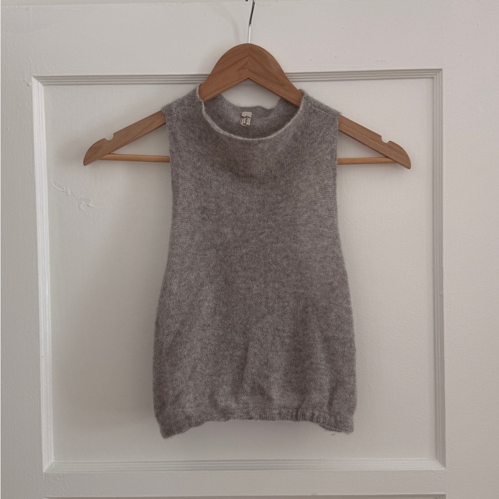 grey cashmere sleeveless sweater